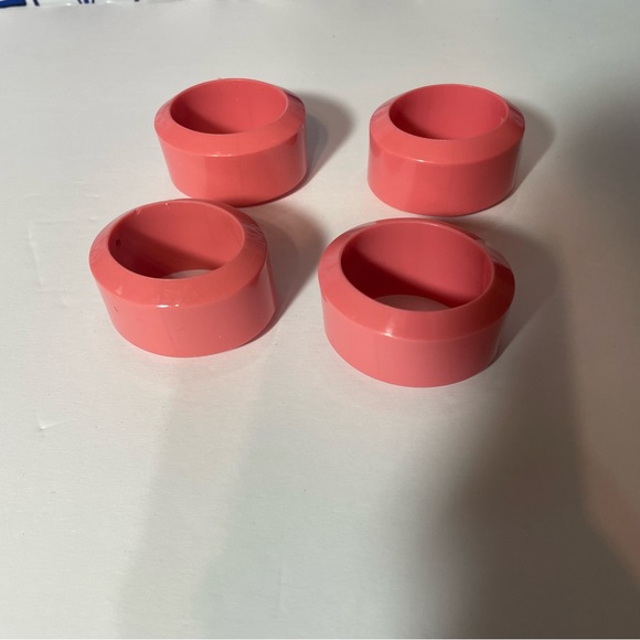 4 napkins rings pink acrylic oval beveled edge Art Deco table decor - Picture 3 of 13